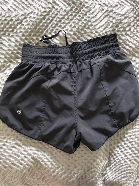lululemon athletica Pants - lululemon reversible grey and black size 6 shorts